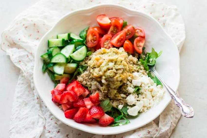 Рецепт вегетарианского нутового салата с руколой при желчнокаменной болезни
