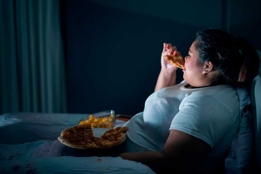Что делать, если сорвалась с диеты? Советы диетолога, которые помогут продолжать худеть