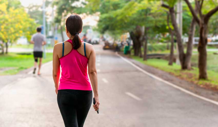 Какое количество калорий человек тратит при ходьбе?